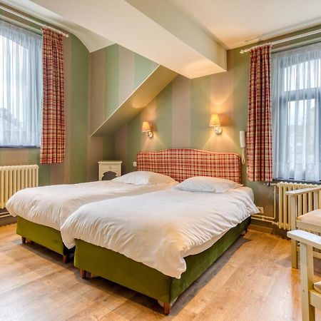 Hotel Le Cor De Chasse Saint-Hubert Zewnętrze zdjęcie