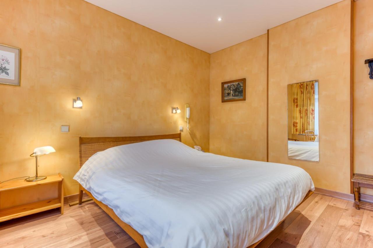 Hotel Le Cor De Chasse Saint-Hubert Zewnętrze zdjęcie