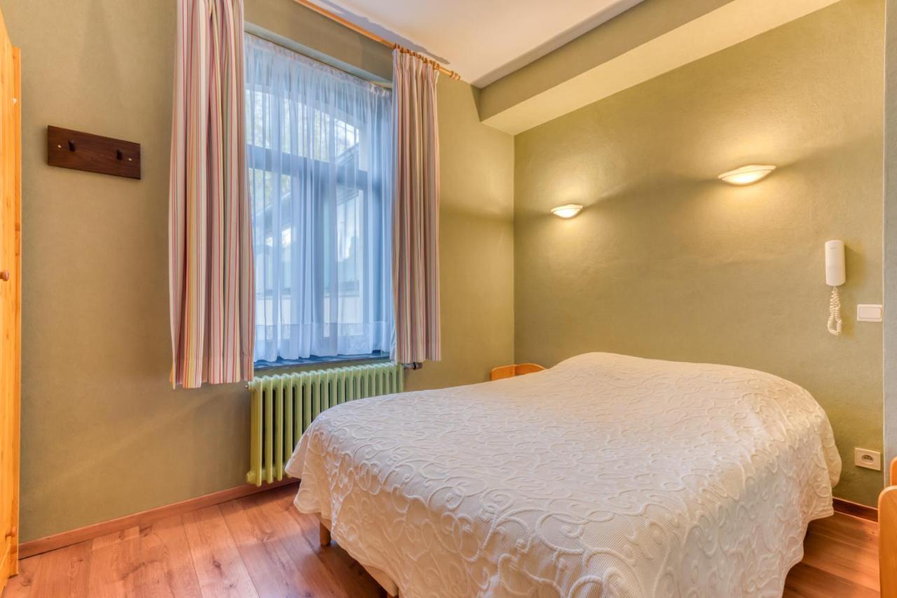 Hotel Le Cor De Chasse Saint-Hubert Zewnętrze zdjęcie